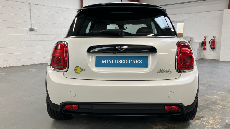 MINI Hatchback 135kW Cooper S Level 2 33kWh 3dr Auto Electric Hatchback